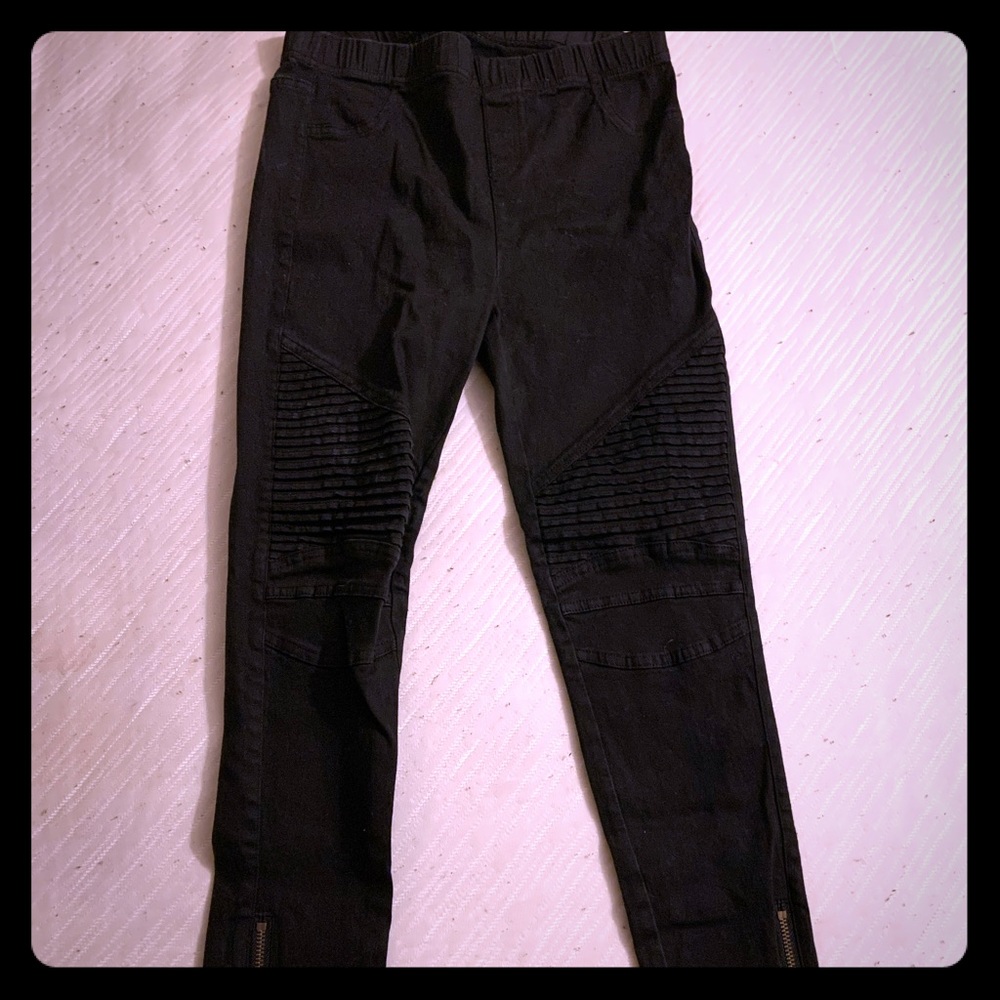 Stretchy moto leggings